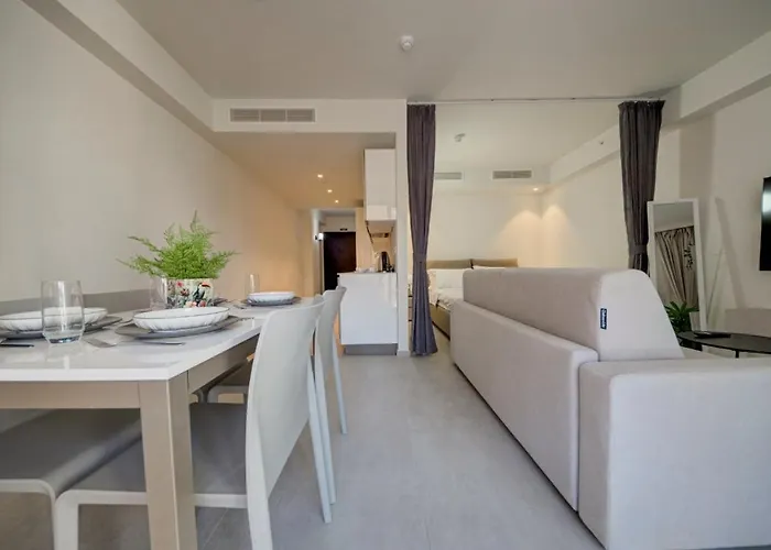 Mercury 217 - 2x Pool Cards Access & Shopping Mall شقة